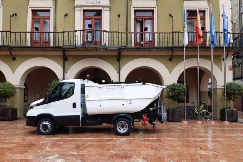 Colector satélite para recolha de resíduos ORUS